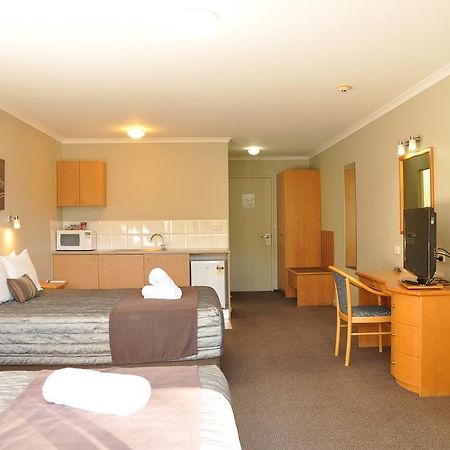ชิตตาเวย์ โฮเต็ล Motel Tuggerah ภายนอก รูปภาพ