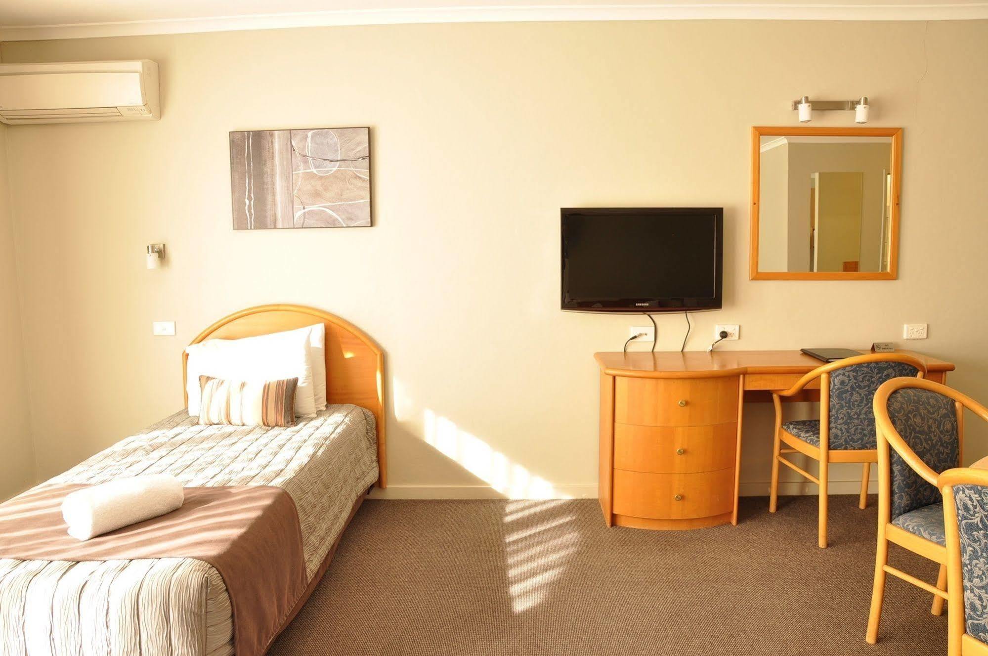 ชิตตาเวย์ โฮเต็ล Motel Tuggerah ภายนอก รูปภาพ